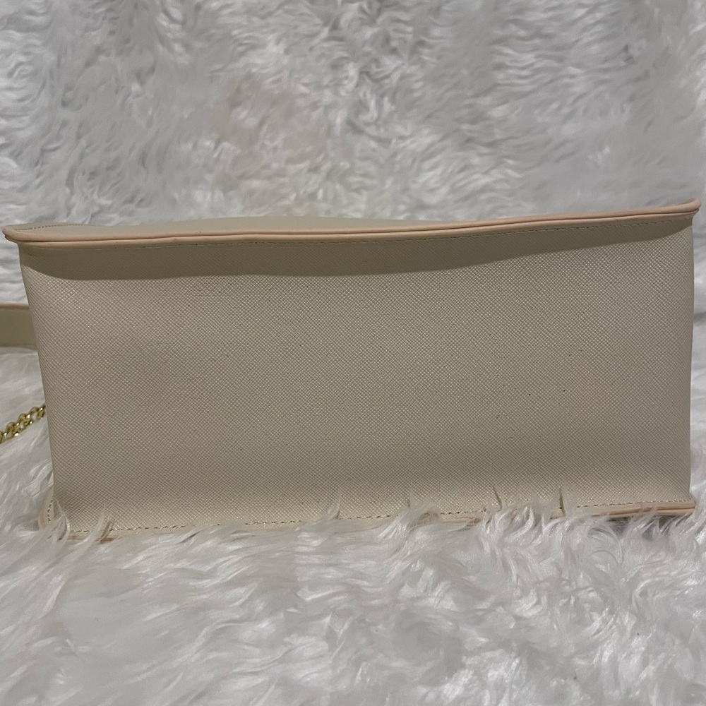 SOLD - Rare Loungefly Evil Queen Poison Apple Clasp Crossbody Purse - Picture 4 of 7